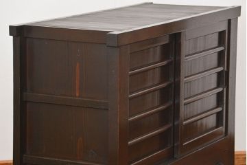 アンティーク家具　アンティーク 重厚な四尺水屋箪笥サイドボード(1)(食器棚、収納棚)