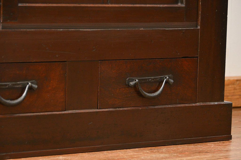 アンティーク家具　アンティーク 重厚な四尺水屋箪笥サイドボード(1)(食器棚、収納棚)