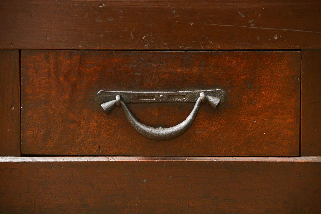 アンティーク家具　アンティーク 重厚な四尺水屋箪笥サイドボード(1)(食器棚、収納棚)