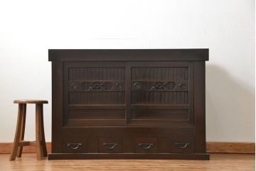 アンティーク家具　和製アンティーク 重厚な四尺水屋箪笥サイドボード(2)(食器棚、収納棚)