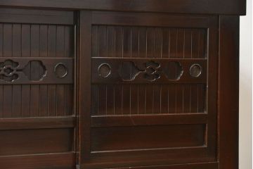 アンティーク家具　和製アンティーク 重厚な四尺水屋箪笥サイドボード(2)(食器棚、収納棚)