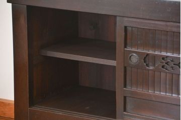 アンティーク家具　和製アンティーク 重厚な四尺水屋箪笥サイドボード(2)(食器棚、収納棚)