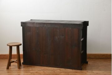 アンティーク家具　和製アンティーク 重厚な四尺水屋箪笥サイドボード(2)(食器棚、収納棚)