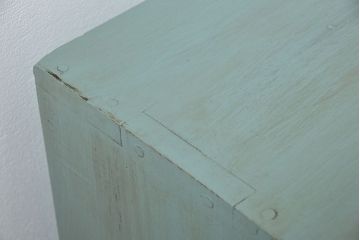 アンティーク家具　アンティークペイント　シンプルな脚付き収納棚(本棚、飾り棚、ガラスケース)