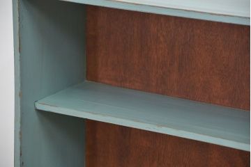 アンティーク家具　アンティークペイント　シンプルな脚付き収納棚(本棚、飾り棚、ガラスケース)