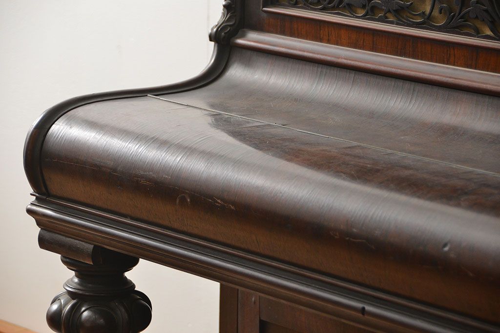 アンティーク雑貨　ジャンク品　かわいいデザインのアンティークオルガン