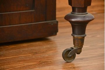 アンティーク雑貨　ジャンク品　かわいいデザインのアンティークオルガン