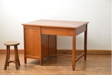 レトロ家具　昭和レトロ 古い木のアンティーク片袖机(テーブル、デスク、在宅ワーク、在宅用)