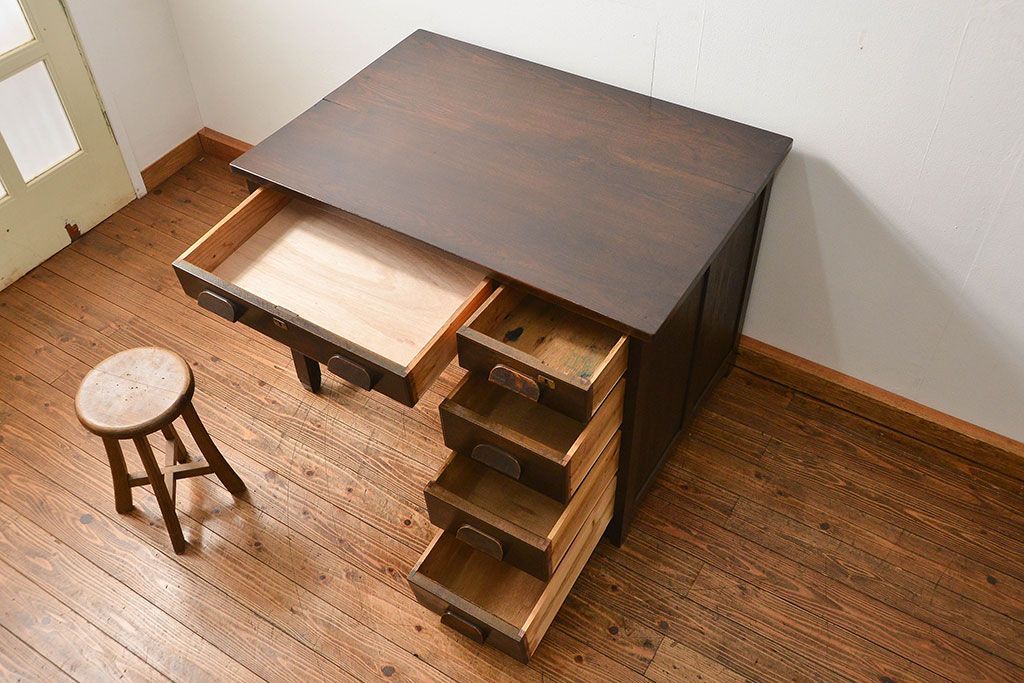 アンティーク家具　アンティーク 古いナラ材の重厚な片袖机(テーブル、デスク、在宅ワーク、在宅用、作業台)