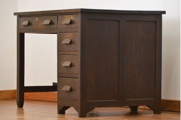 アンティーク家具　アンティーク 古いナラ材の重厚な片袖机(テーブル、デスク、在宅ワーク、在宅用、作業台)