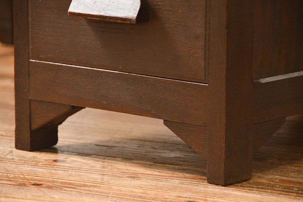 アンティーク家具　アンティーク 古いナラ材の重厚な片袖机(テーブル、デスク、在宅ワーク、在宅用、作業台)