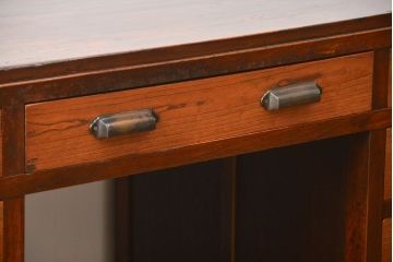 レトロ家具　アンティーク レトロなデザインの両袖机(テーブル、デスク、在宅ワーク、在宅用、作業台)