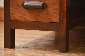 レトロ家具　アンティーク レトロなデザインの両袖机(テーブル、デスク、在宅ワーク、在宅用、作業台)