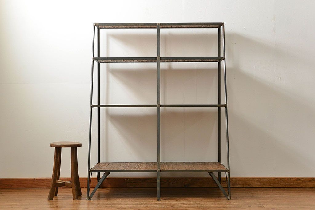 ラフジュオリジナル 素敵に飾れる!台形アイアンラック【小】(飾り棚・陳列棚)