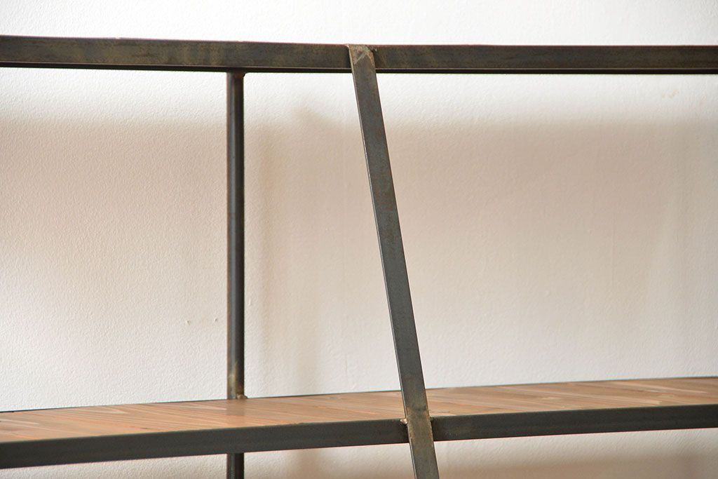 ラフジュオリジナル 素敵に飾れる!台形アイアンラック【小】(飾り棚・陳列棚)