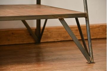 ラフジュオリジナル 素敵に飾れる!台形アイアンラック【小】(飾り棚・陳列棚)