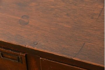 アンティーク家具　アンティーク 重厚な13杯引き出しチェスト(ドロワー、薬箪笥、小物入れ)