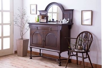 アンティーク家具　イギリスアンティーク 　オーク材の美しいミラーチェスト(サイドボード、ドレッシングチェスト)