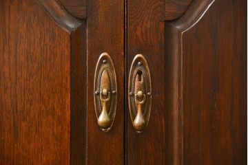 アンティーク家具　イギリスアンティーク 　オーク材の美しいミラーチェスト(サイドボード、ドレッシングチェスト)