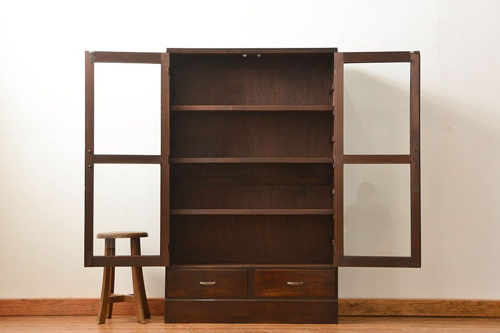 レトロ家具　昭和レトロ 大振りな本箱(収納棚、ブックケース)