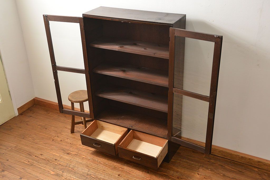 レトロ家具　昭和レトロ 大振りな本箱(収納棚、ブックケース)