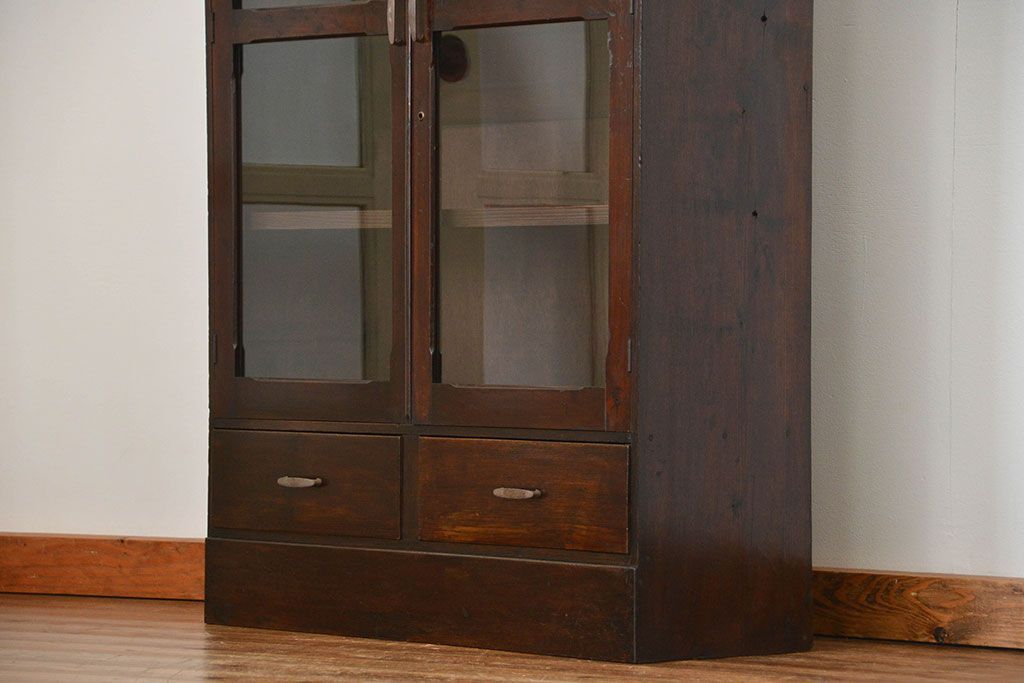 レトロ家具　昭和レトロ 大振りな本箱(収納棚、ブックケース)