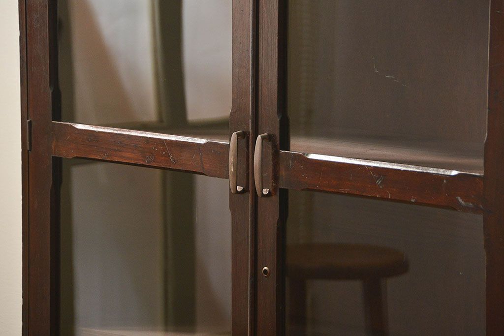 レトロ家具　昭和レトロ 大振りな本箱(収納棚、ブックケース)