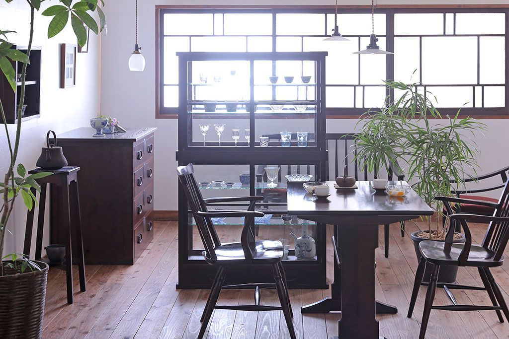 アンティーク家具　アンティーク 希少なデザインの2段重ね5面ガラスケース(ショーケース、収納棚、陳列棚)