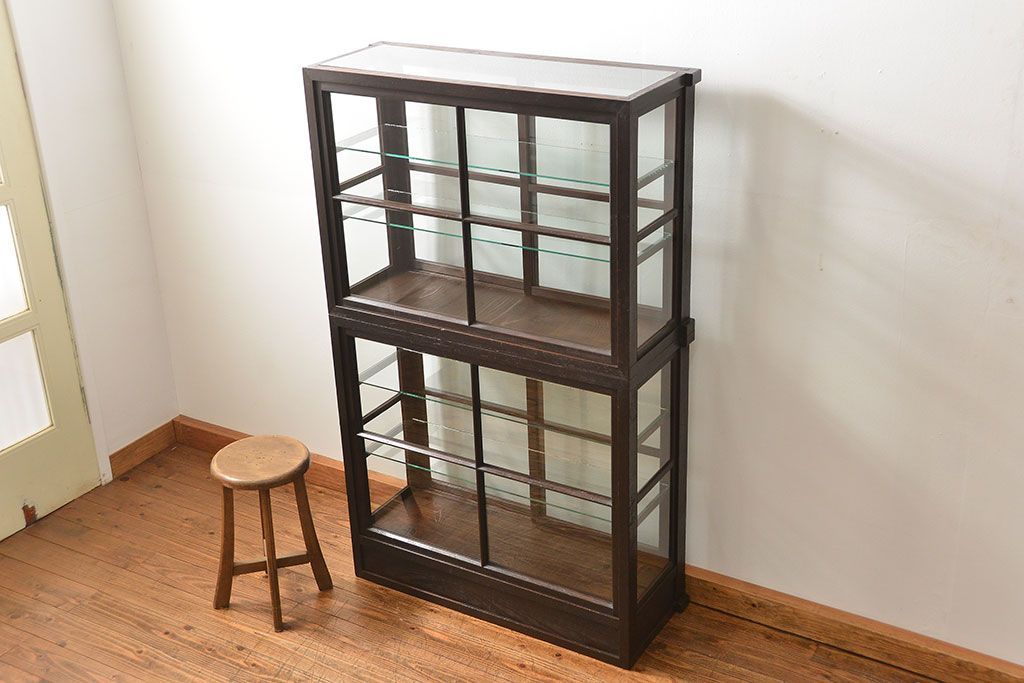 アンティーク家具　アンティーク 希少なデザインの2段重ね5面ガラスケース(ショーケース、収納棚、陳列棚)