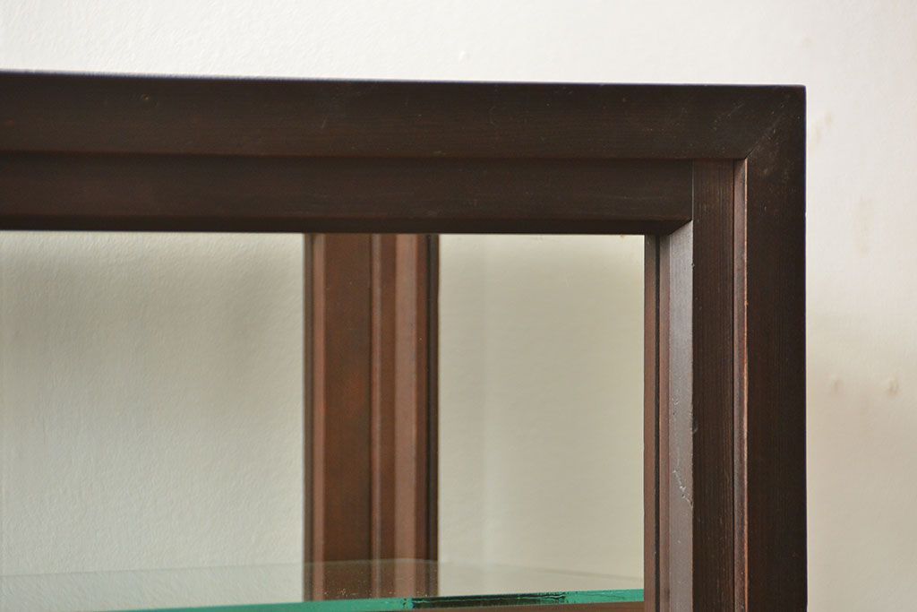 アンティーク家具　アンティーク 希少なデザインの2段重ね5面ガラスケース(ショーケース、収納棚、陳列棚)