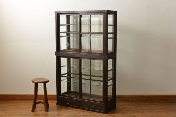 アンティーク家具　アンティーク 希少なデザインの2段重ね5面ガラスケース(ショーケース、収納棚、陳列棚)