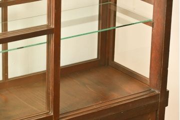 アンティーク家具　アンティーク 希少なデザインの2段重ね5面ガラスケース(ショーケース、収納棚、陳列棚)