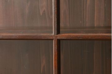 アンティーク家具　アンティーク 味わい深い二段重ね三面ガラスケース(ショーケース、収納棚、飾り棚、陳列棚)