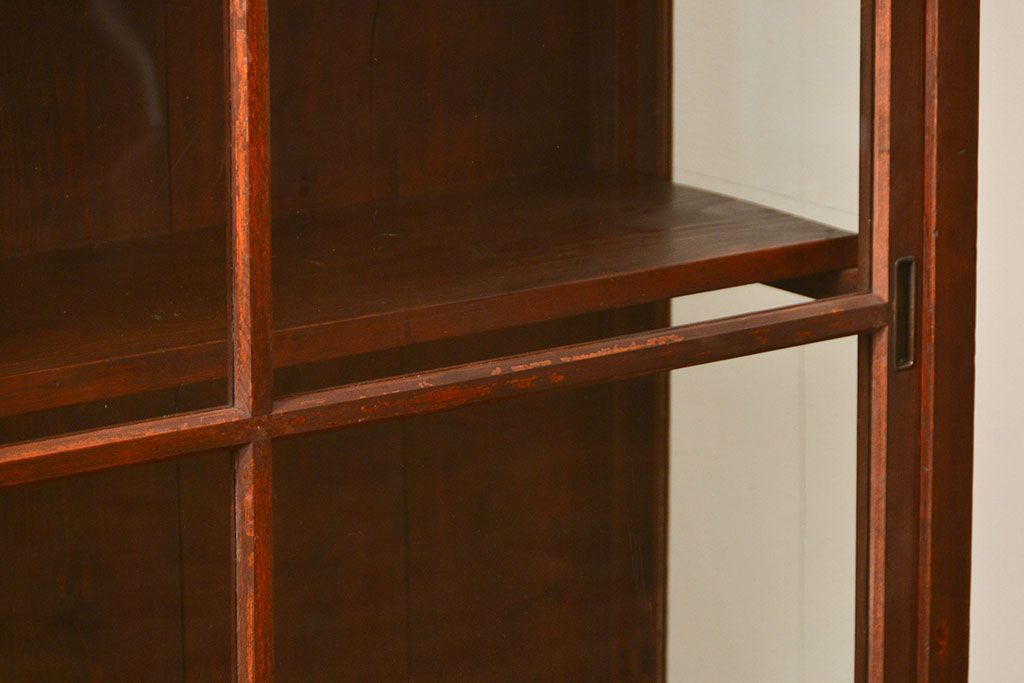 アンティーク家具　アンティーク 味わい深い二段重ね三面ガラスケース(ショーケース、収納棚、飾り棚、陳列棚)