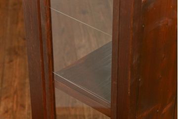 アンティーク家具　アンティーク 味わい深い二段重ね三面ガラスケース(ショーケース、収納棚、飾り棚、陳列棚)