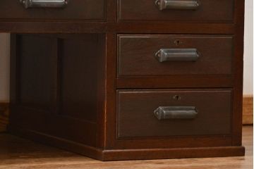 アンティーク家具　アンティーク 古いナラ材の上質で大振りな片袖机(デスク、在宅ワーク、在宅用作業台、テーブル)