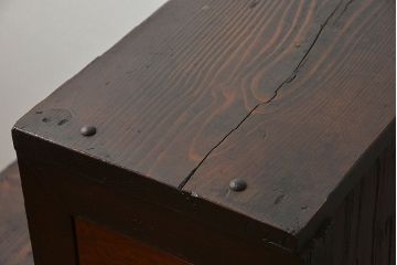 アンティーク家具　古民具・骨董 杢目が素晴らしい小さな階段箪笥(時代箪笥、箱階段)