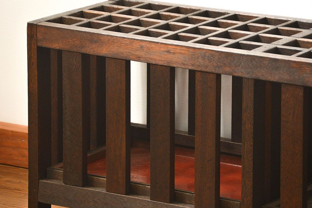 アンティーク雑貨　アンティーク 古い木の大きな受け皿付き傘立て(アンブレラスタンド)