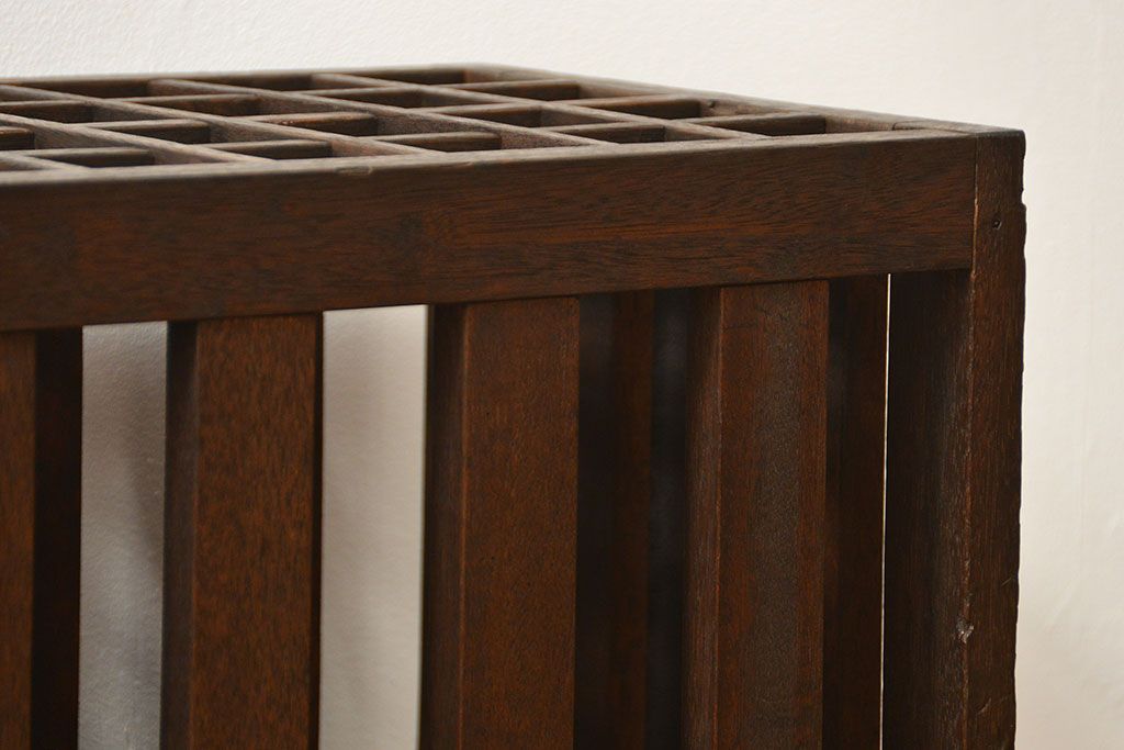 アンティーク雑貨　アンティーク 古い木の大きな受け皿付き傘立て(アンブレラスタンド)