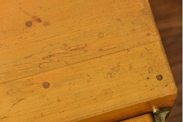 レトロ家具　昭和レトロ 小振りな木製冷蔵庫(収納棚)