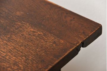 アンティーク家具　アンティーク 天板ナラ材の薄型作業台(1)(サイドテーブル、机、在宅ワーク、在宅用デスク)