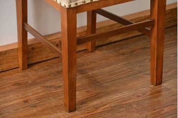 レトロ家具　アンティークリネン座面のレトロな椅子(1)(イス、チェア)