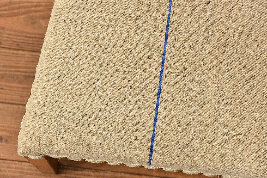 レトロ家具　アンティークリネン座面のレトロな椅子(2)(イス、チェア)