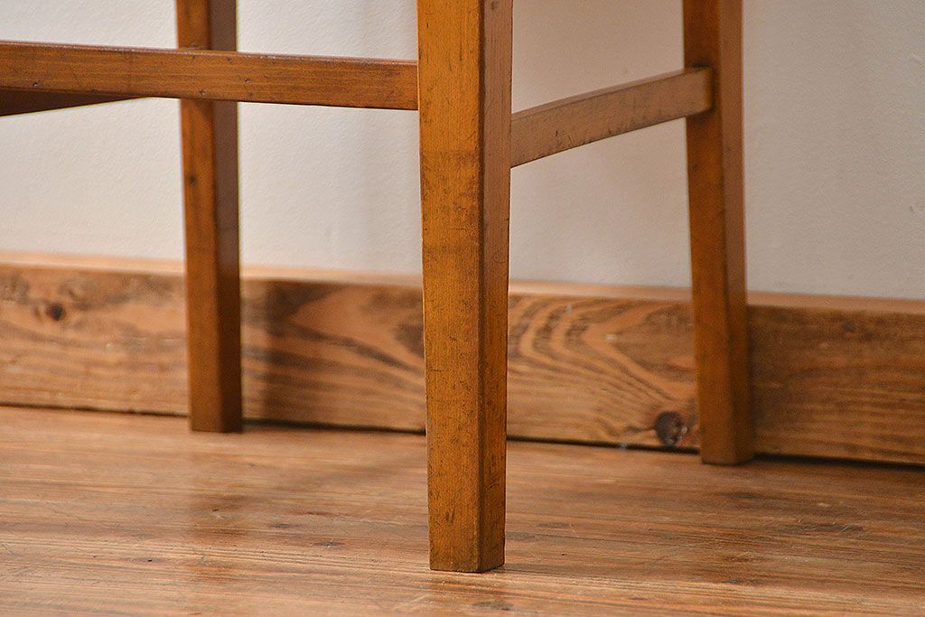 レトロ家具　アンティークリネン座面のレトロな椅子(2)(イス、チェア)