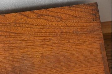 アンティーク家具　アンティーク 杢目のキレイな古い木の小引き出し(チェスト)