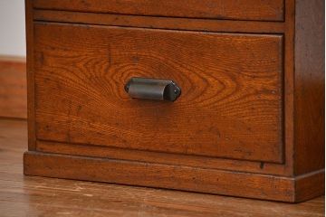 アンティーク家具　アンティーク 杢目のキレイな古い木の小引き出し(チェスト)