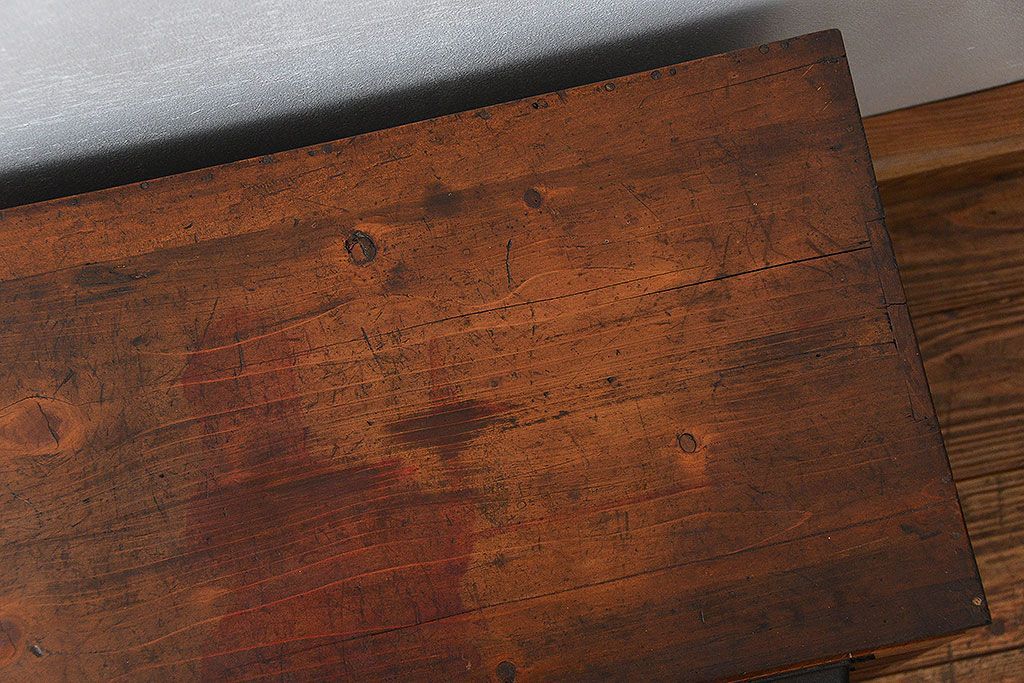 アンティーク家具　アンティーク 古い木の小さなモールガラス引き出し付き収納棚(戸棚)