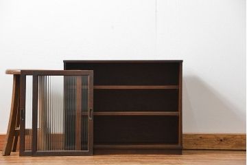 レトロ家具　昭和レトロ 古い木の小さなモールガラス収納棚(飾り棚)