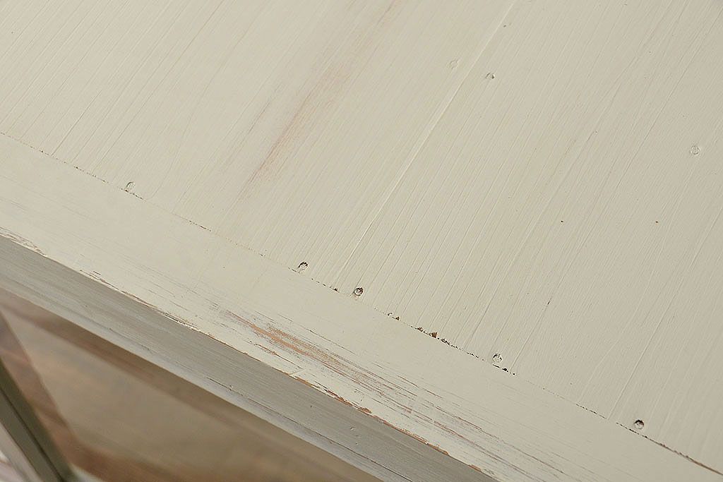 アンティーク家具　アンティークペイント　かわいい横長収納棚(飾り棚、食器棚)