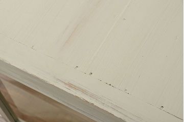 アンティーク家具　アンティークペイント　かわいい横長収納棚(飾り棚、食器棚)